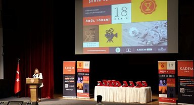 İzmir'de gençler 'Şehir ve Kadın'ı kısa filmle anlattı