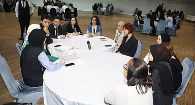 İstanbul Eyüpsultan'da Gençlik Eğitim Forumu başladı