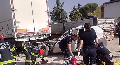 2 kişinin öldüğü kazada, sürücü direksiyonda kalp krizi geçirmiş