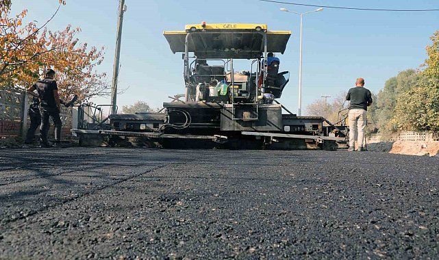 40 mahallede yol çalışması