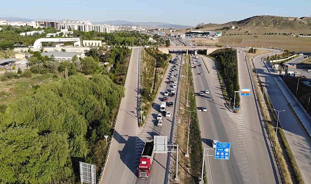 43 ilin geçiş güzergahında bayram trafiği başladı