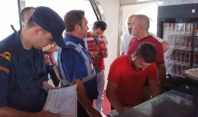Adalar'da turist taşıyan gezi tekneleri denetlendi