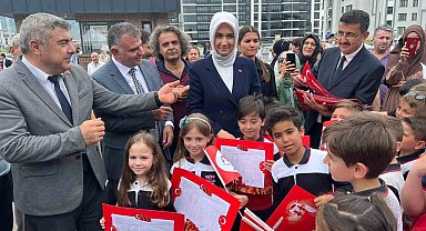 Afyonkarahisar'da 113 bin 811 öğrenci karne sevinci yaşadı