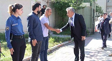 Ağrı Emniyet Müdürü Aydın'dan şehit ailesine ve görev başındaki polislere bayram ziyareti
