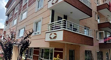 Aile içi kavga kanlı bitti: Eşinin dedesini ve kuzenini otomobille ezerek öldürdü