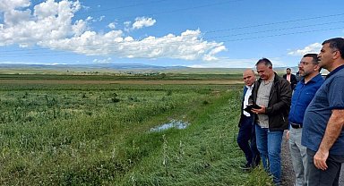 AK Parti milletvekili Çalkın, doludan zarar gören Akyaka'da