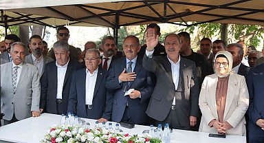 AK Partililer bayramlaştı