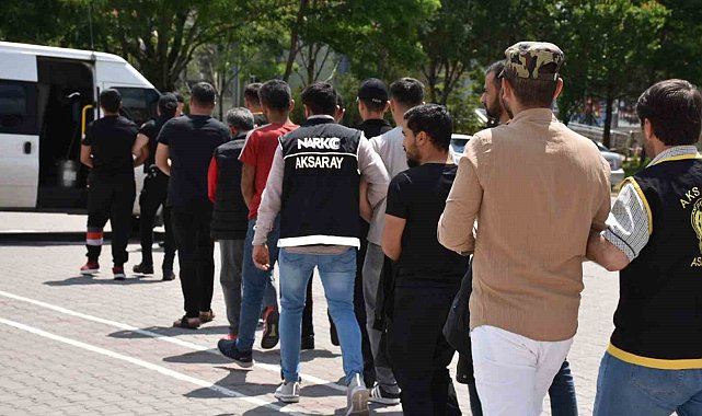 Aksaray polisinden "Firari" operasyonu: 8 tutuklama