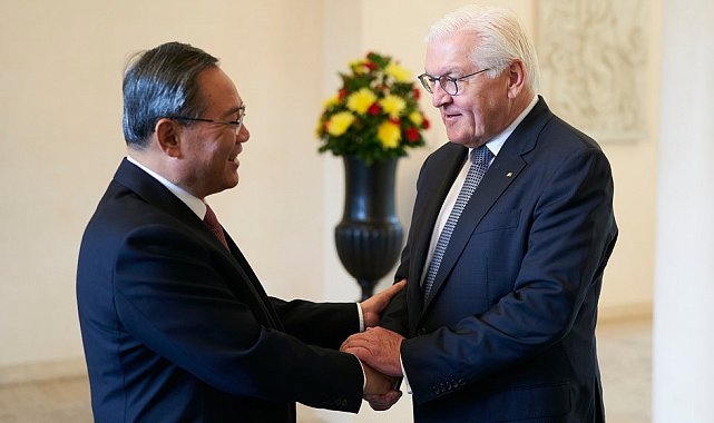 Almanya Cumhurbaşkanı Steinmeier ile Çin Başbakanı Li Berlin'de bir araya geldi