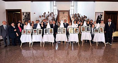 Anadolu'nun ilk lisesinde öğrencilerin eserleri büyük beğeni topladı