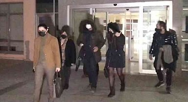 Askeri yasak bölgeye giren Yunan polis ve sevgilisi beraat etti