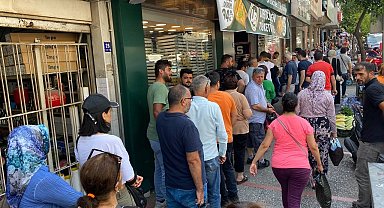 Aydın'da bayram manzarası değişmedi tatlıcılarda kuyruk oluştu