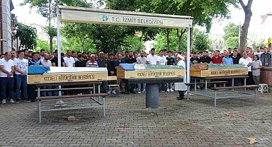 Aynı aileden 3 kişi kazada ölmüştü: Gözyaşlarıyla son yolculuklarına uğurlandılar