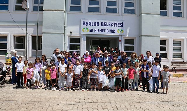 Bağlarlı çocuklar bayram öncesi sevindirildi
