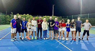 Bahar Tenis Turnuvası'nda şampiyonlar belli oldu