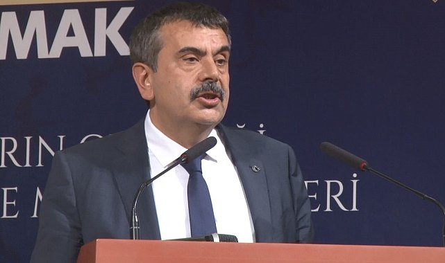 Bakan Tekin: "Türkiye Yüzyılı'nı inşa edeceksek sivil toplumdan akademiye kadar her alanda başlatmamız gerekiyor"