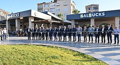 Balıkesir Büyükşehir'den tartışma yaratan Balbucks kafe
