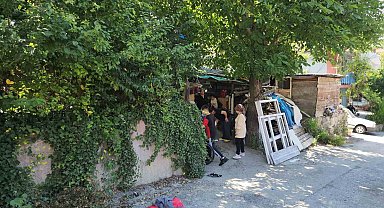 Balkondan tırmanıp girdiği evde gelinini kafasından vurdu