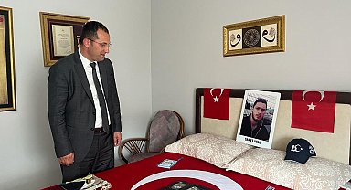 Başkan Ekim'den şehit ailesine ziyaret
