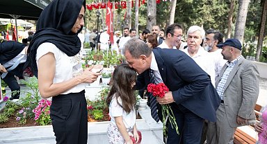 Başkan Seçer şehit aileleriyle bayramlaştı