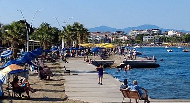 Bayram esnafın yüzünü güldürdü