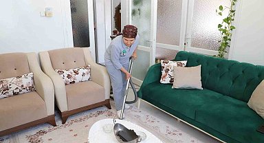 Bayram öncesi tüm yaşlıların evleri temizlendi