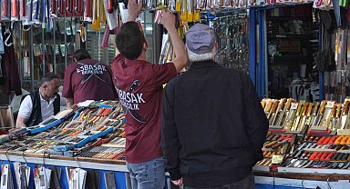 Bıçakçılar da sıra numarası vermeye başladı