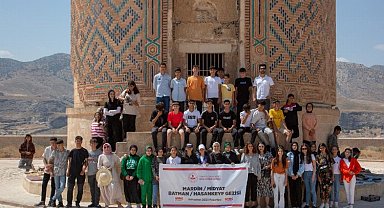 Bingöl'ün başarılı öğrencilerine Batman ve Mardin gezisi