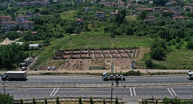Bir otobüs terminali de Karamürsel'e