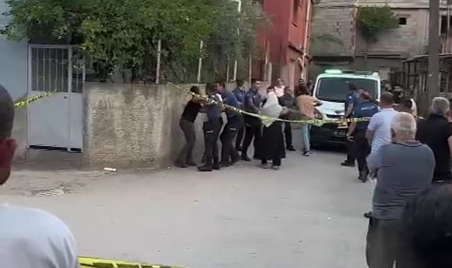 Boşanma aşamasındaki eşini yaraladı ardından kendi kafasına sıktı