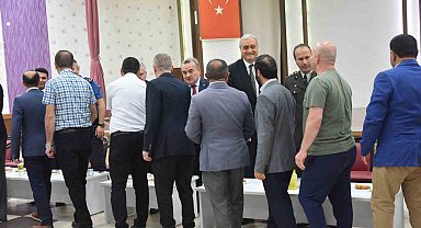 Bozüyük'te protokol ve vatandaşlar bayramlaştı