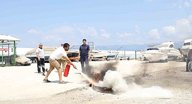 Burhaniye marinada yangın tatbikatı