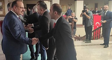 Bursa Valisi protokol ile bayramlaştı