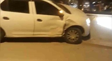 Bursa'da polisten kaçan sürücü iş yerine çarptı, o anlar kameraya yansıdı