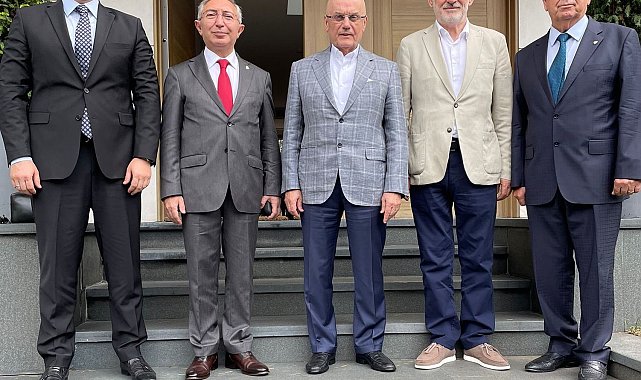 Bursaspor Divan Başkanı Galip Sakder'in de katıldığı toplantıda 'Küfürsüz Stadyum' dendi