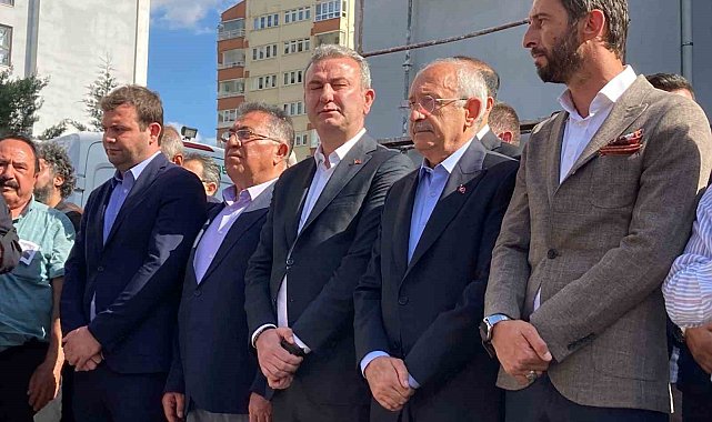 CHP Genel Başkanı Kılıçdaroğlu, dayısının cenaze törenine katıldı