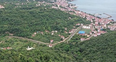 Çöp dağı yeşil terasa büründü