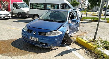 Çorum'da iki otomobil çarpıştı: 1 yaralı