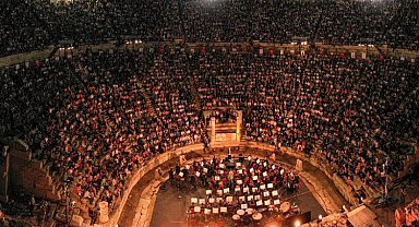 CSO'dan muhteşem müzik ziyafeti