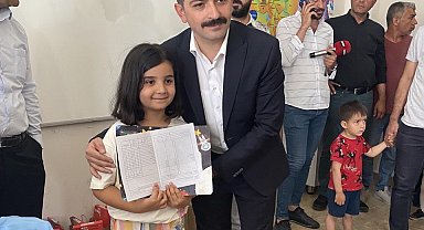 Deprem bölgesi Adıyaman'da 145 bin 652 öğrenci karne sevinci yaşadı
