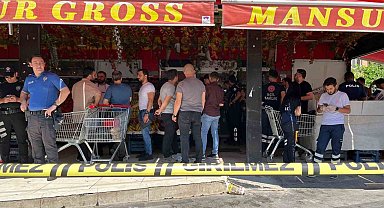 Diyarbakır'da arazi anlaşmazlığı yüzünden iki kardeş markette uğradığı silahlı saldırı sonucu hayatını kaybetti.