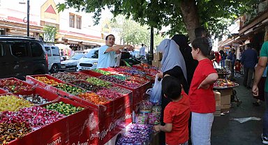 Diyarbakır'da çarşı pazarda bayram hareketliliği