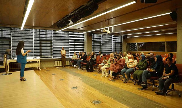 Diyarbakır'da ebeveynlere yönelik seminerler devam ediyor