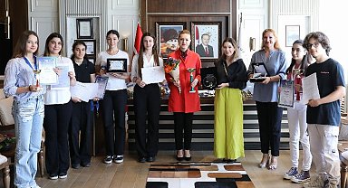 Dokuz Eylül'de konservatuvarın başarıları sınırları aşıyor