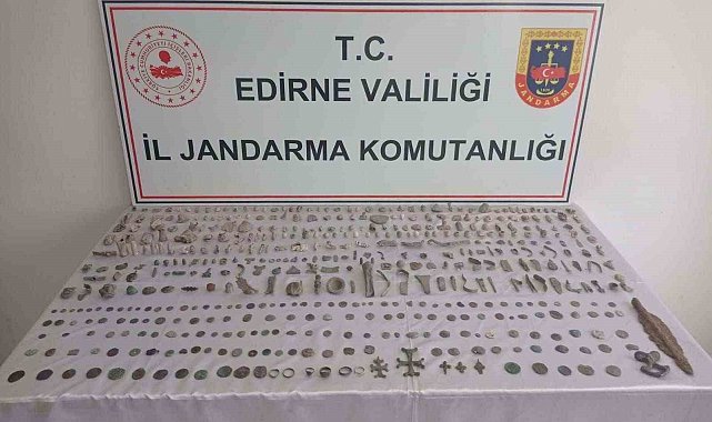 Edirne'de 520 tarihi eser ele geçirildi