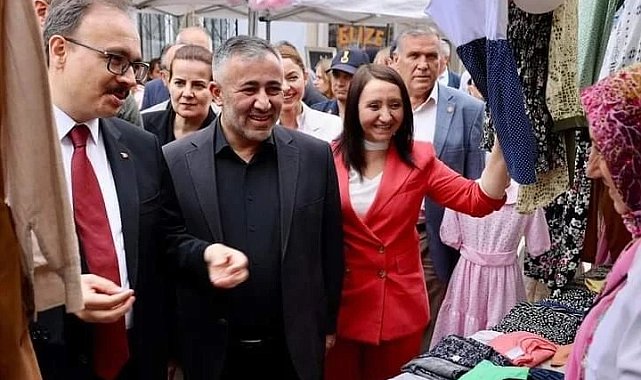 Eğitim Şenliği'nin geliri depremzedelere gönderildi