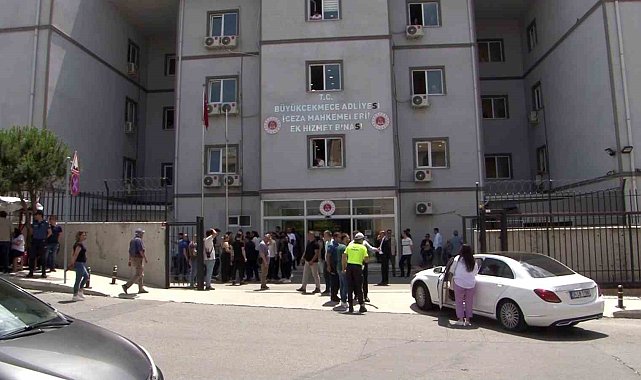 Ekrem İmamoğlu'nun davasının görülmesine başlandı