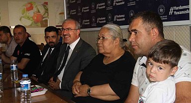 Elazığ'da depremzedelerin buruk bayram sevinci