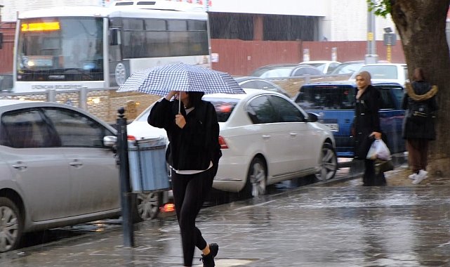Erzincan yağmura teslim oldu