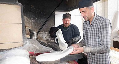Erzurum'un vazgeçilmez lezzeti: Lavaş ekmeği